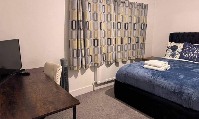 Elm Park Casa | Modern Easedale House - 3 Bed House in Hornchurch