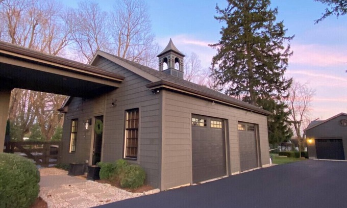 Lexington Casa | Casa de transporte moderna y elegante en la histórica Varsovia
