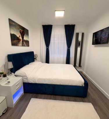 Ely Casa | Modern En-Suite Double Bedroom in Cardiff with Private Entrance