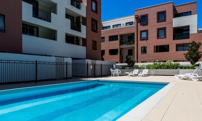 Newtown Apartamento | Modern, Executive Apartment near Newtown