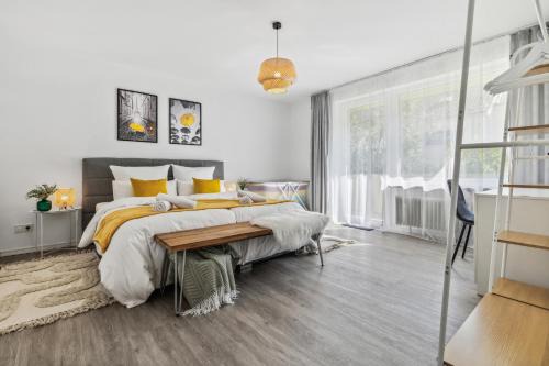 Homburg Apartamento | Modern Family & Business Apartment in Homburg - nahe Uniklinik - ruhig gelegen - 3 SZ - bis zu 6 Pers - Balkon - Badewanne - WLAN 250 Mb - Parkplätze - Self-Check-in