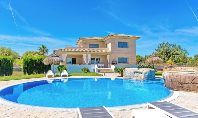 Muro Villa | Moderna casa de campo "Finca Torrat" cerca de Muro y Playa de Muro