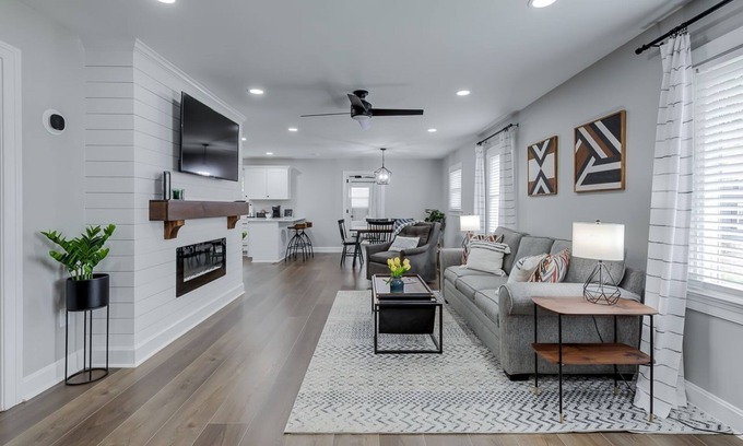 Simpsonville Casa | Modern Farmhouse in Downtown Simpsonville, SC