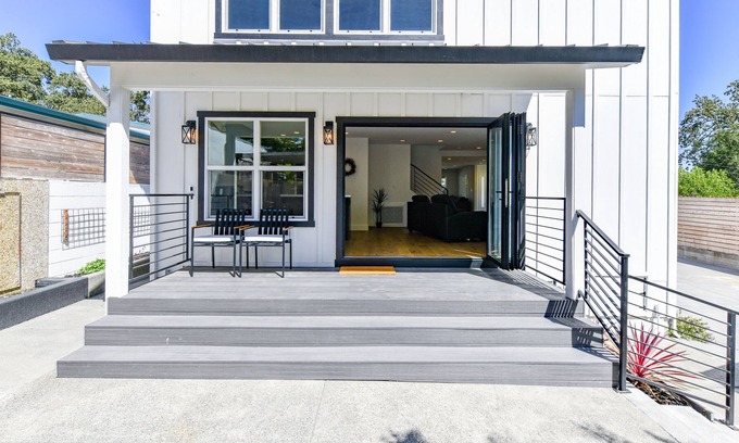 Napa Casa | Modern Farmhouse in Downtown Napa