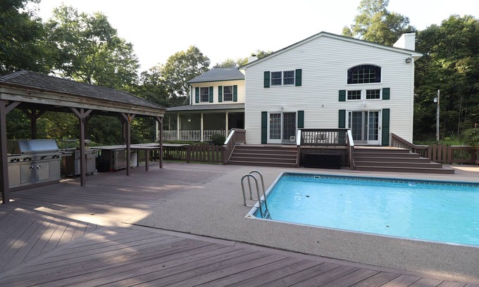 Greendell Casa | Piscina privada, gimnasio, tenis de mesa, rodeado de naturaleza, a 60 minutos de Nueva York.
