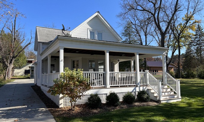 Green Lake Casa | Modern farmhouse with Wraparound Porch Near the Lake!