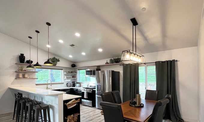 Apple Hill Otro | Modern Farmstay Retreat.