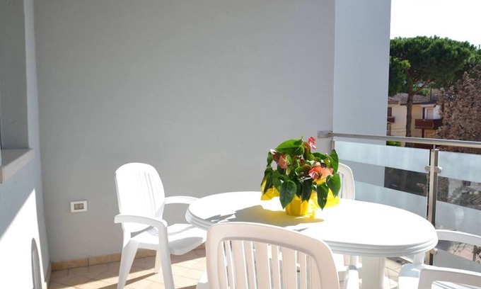 Rosapineta Apartamento | Piso moderno en ubicación central en Rosolina Mare