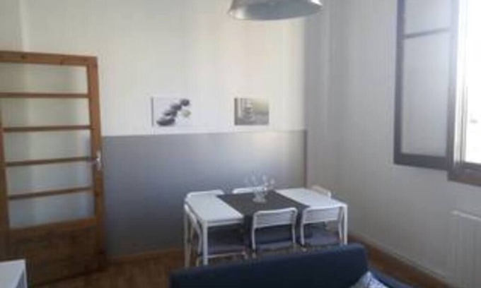 Trinitat Condominio | Modern Flat in Valencia
