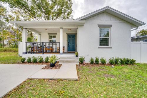 Oakland Casa | Modern Florida Bungalow 3 Miles to Winter Garden!