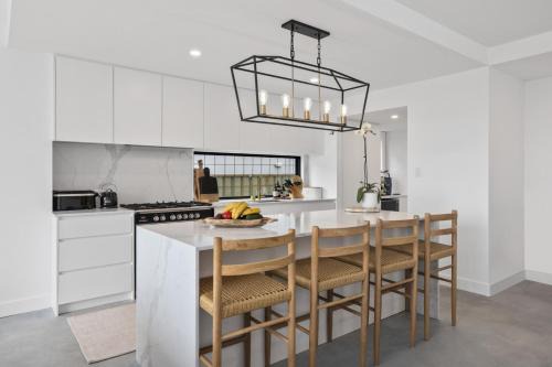 Queenscliff Casa | Modern Freshwater Beach Pad