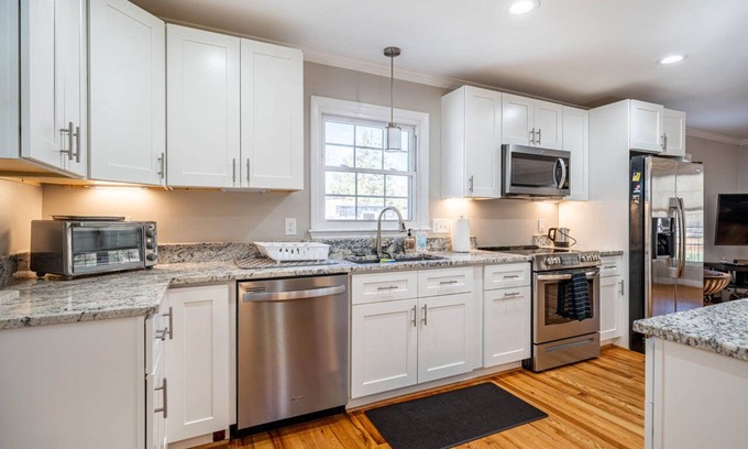 Durham Casa | Modern Gem*5BR*King beds*near Duke