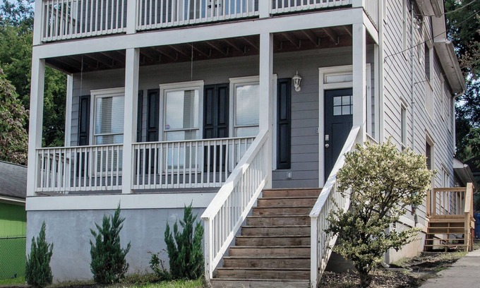 Mechanicsville Casa | Modern Getaway! Centrally Located & Family Friendly