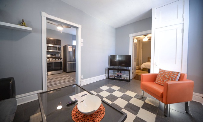 Southwest Garden Apartamento | ¡Precioso apartamento en The Hill! ¡WiFi gratis y TV Roku!