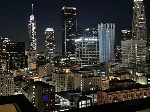 Historic Core Apartamento | Modern High Rise Downtown