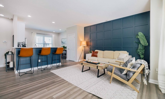 Midtown Casa | Modern & Hip 2BD Apt in Central Brush Park!