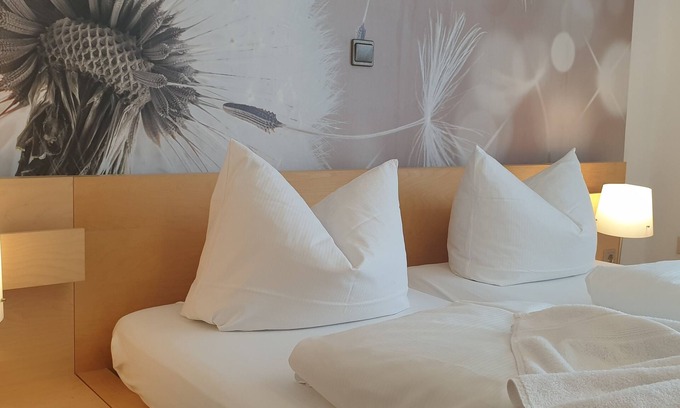 Orsingen-Nenzingen Apartamento | Modern holiday apartment with a large sun terrace
