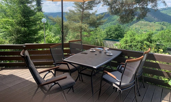 Coo Casa | Modern Holiday Home in Stavelot with Terrace