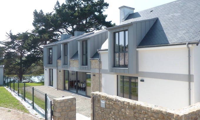 Plouhinec Casa | Modern Home facing the sea