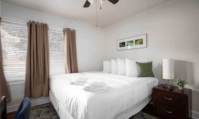 Redmont Park Casa | Modern Home, Huge Covered Porch! The Bham Bungalow