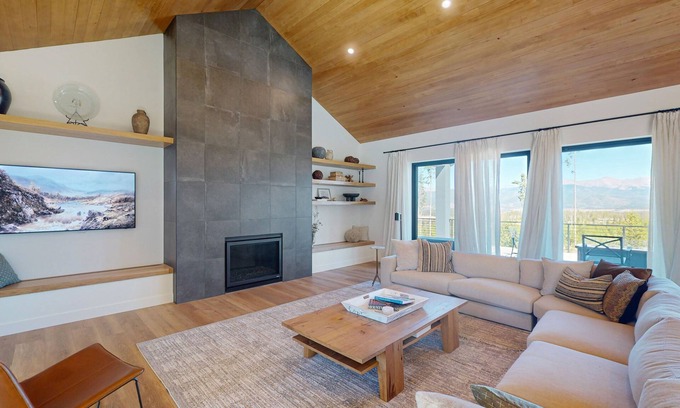 Granby Casa | Modern home with a hot tub, washer/dryer & spacious deck