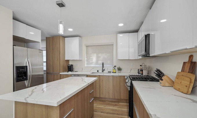 West Hills Casa | Modern home with office near Warner Center, spacious yard pets welcome