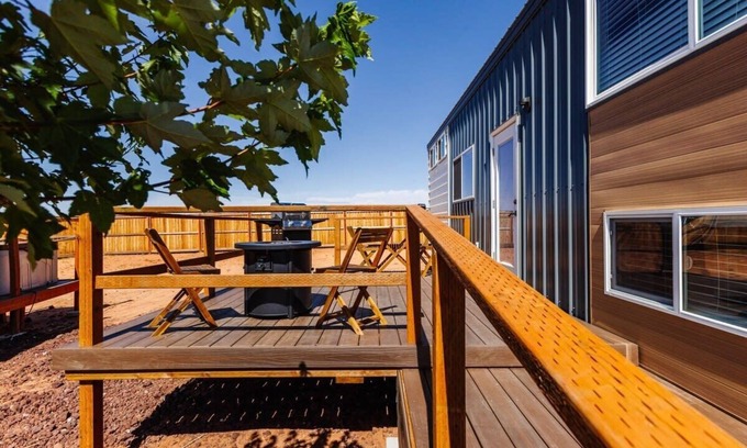 Apple Valley Apartamento | Modern Home with Private Hot Tub