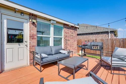 Little Elm Casa | Modern Home with Private Yard and Patio in Little Elm!
