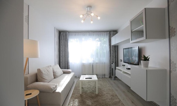 Kaunas Apartamento | Modern & Homely Apartment - FREE PARKING - NETFLIX
