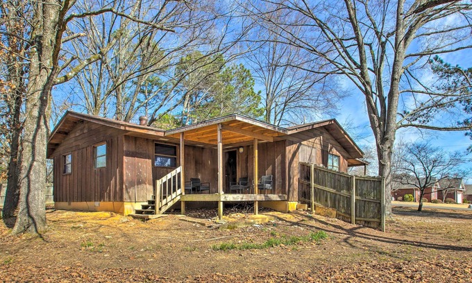 Jones Mills Casa | Cozy Hot Springs Retreat ~ 8 Mi to Nat'l Park