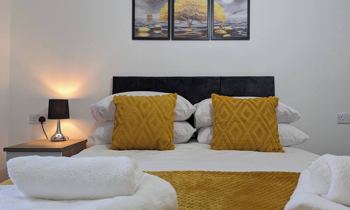 Burnley Casa | Modern House - 4 Bedrooms - Familyfriendly