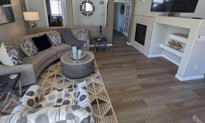 Gleneagle Casa | Modern House 5 Minutes Away From USAFA Short term or Long term rental!