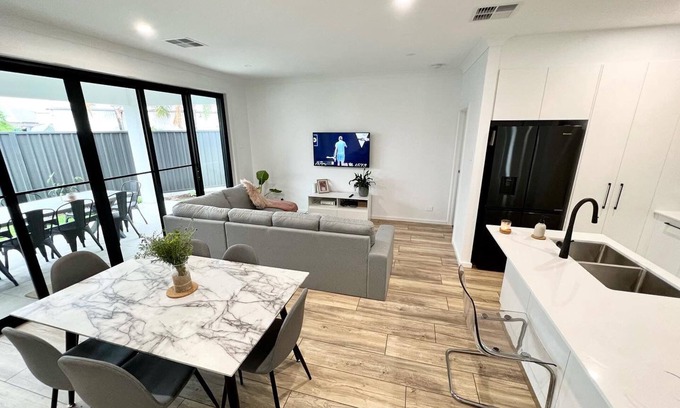 Warradale Casa | Modern House Easy to Maintain Close to Train Station, Westfield, Cafes and Beach