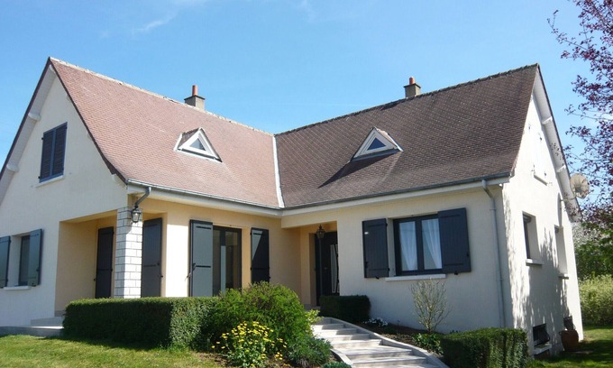 Epieds-en-Beauce Cabaña | Casa moderna con jardín, se admiten mascotas, Wi-Fi, estacionamiento privado