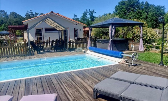 Carcans Casa | Modern house with Pool & Jacuzzi in Carcans
