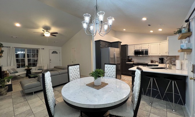 Webb City Casa | Modern House with Theater Room