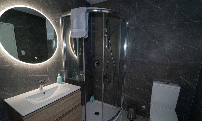Howick Casa | Modern Howick Town House | Fibre Wi-Fi & Netflix