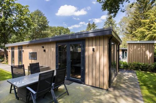 Municipality of Epe Chalet De Esquí | Modern huisje op de Veluwe