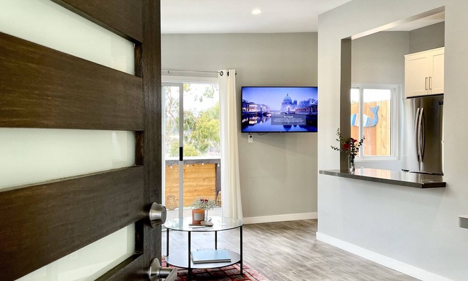 Laguna Beach Casa | Modern, IN DOWNTOWN Laguna Beach + Views!!!