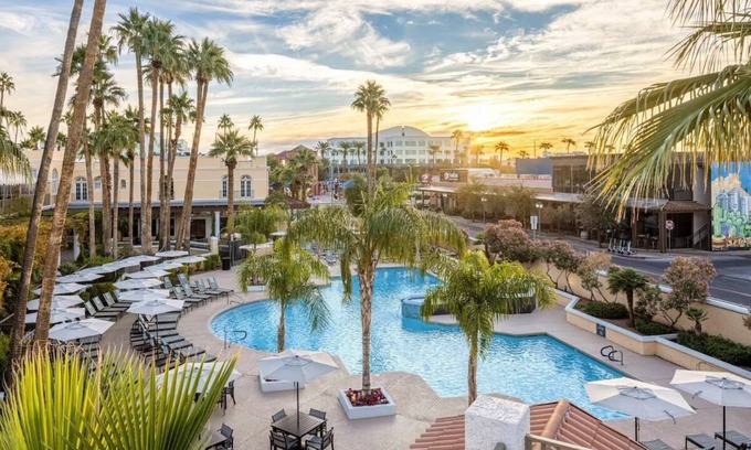 Downtown Complejo | Modern King Unit with Sunset Views! Pool, Parking, Dining, and Gym Access!