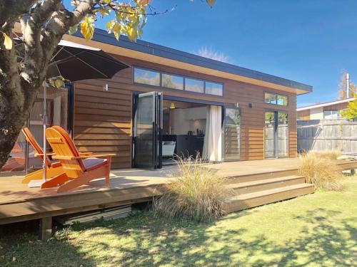Wanaka Casa | Modern Kowhai Cottage