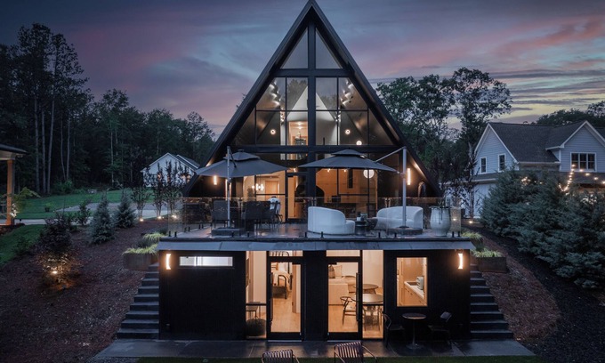 Reed Creek Casa | Modern Lakefront Retreat - Luxury Design, Family-Friendly, Dock & Fire Pit