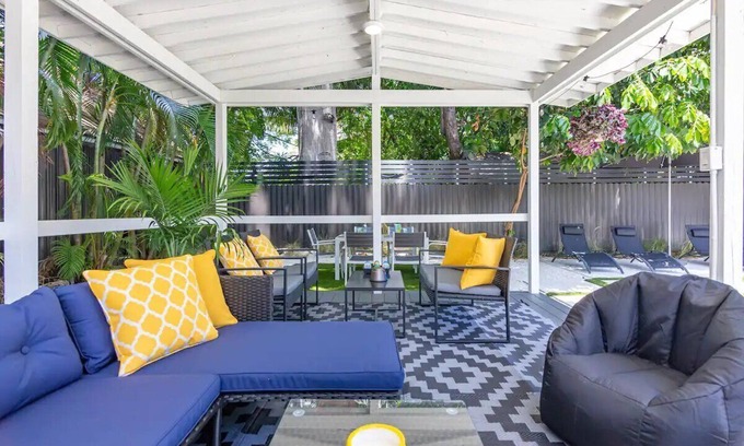 Allapattah Apartamento | Modern Large Studio with outdoor space