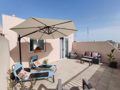 Paola Apartamento | Modern Large Terraced Studio - Garden Views