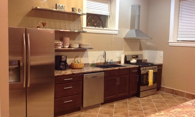 Tower Grove East Apartamento | Moderno, Unidad Loft-como en la histórica Torre Grove Area