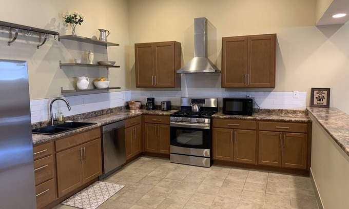 Tower Grove East Casa | Modern, Loft-like Unit III in Historic Tower Grove Area