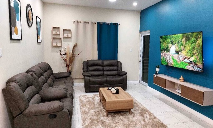 Eden Gardens Apartamento | Modern Lofts 2 BR Apartment in Kingston