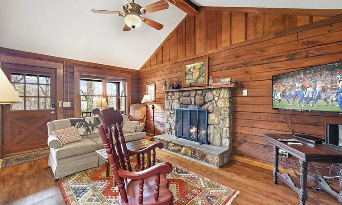 Blowing Rock Casa | Modern Log Cabin with Fireplace on River