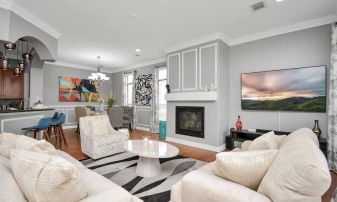 Washington Ave./ Memorial Park Casa | Modern | Luxe | 3BR/3.5Ba Spacious Home | Walkable