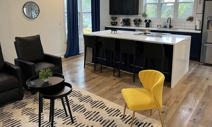Red Bank Casa | Modern luxe home minutes to downtown Chattanooga with Private hot tub